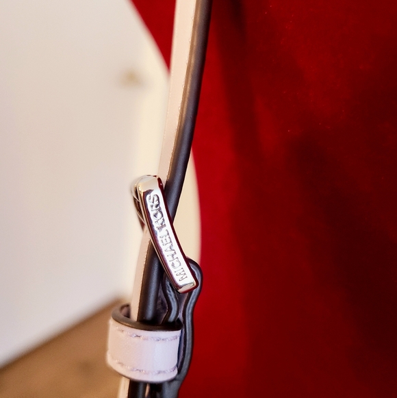 MICHAEL KORS - Picture 4 of 4